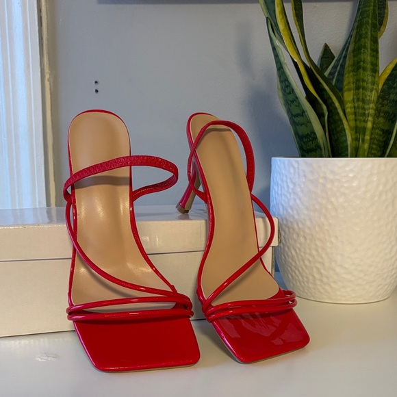 Shoes - Elegant Red Strappy Heels